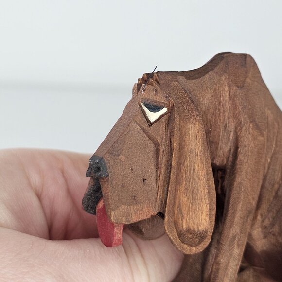 Hand-Carved Wooden Bloodhound Hound Dog Figurine Whiskers - Picture 7 of 8